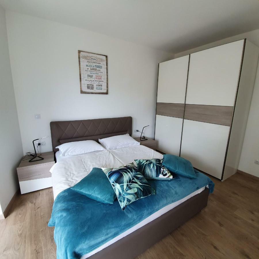 Blue Water Apartment Zrnovo Εξωτερικό φωτογραφία